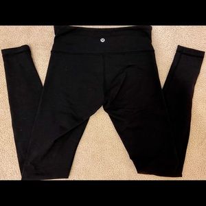 Black lululemon Size 6 Leggings